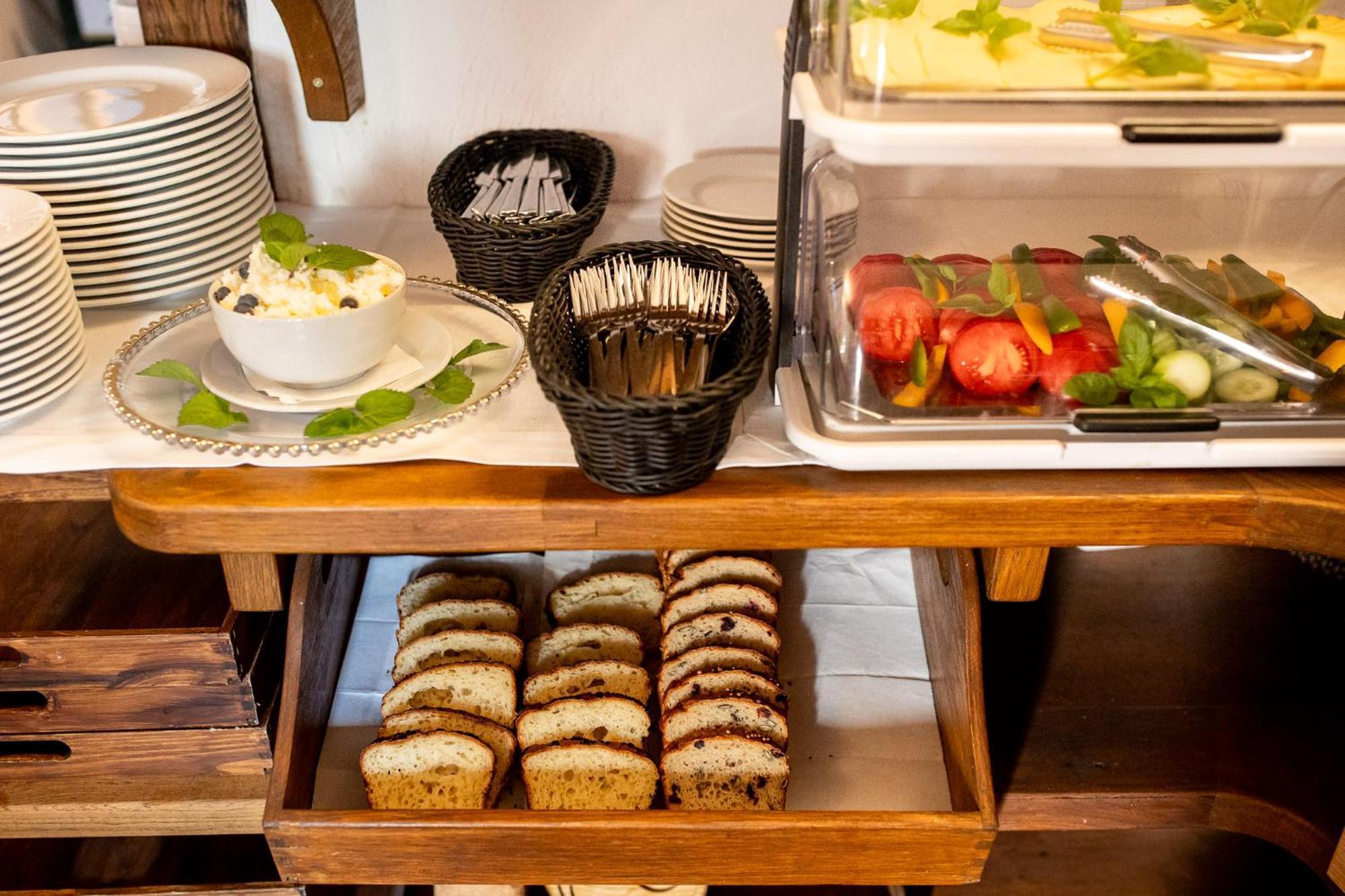 Gosciniec Pod Zajacem Bed & Breakfast *